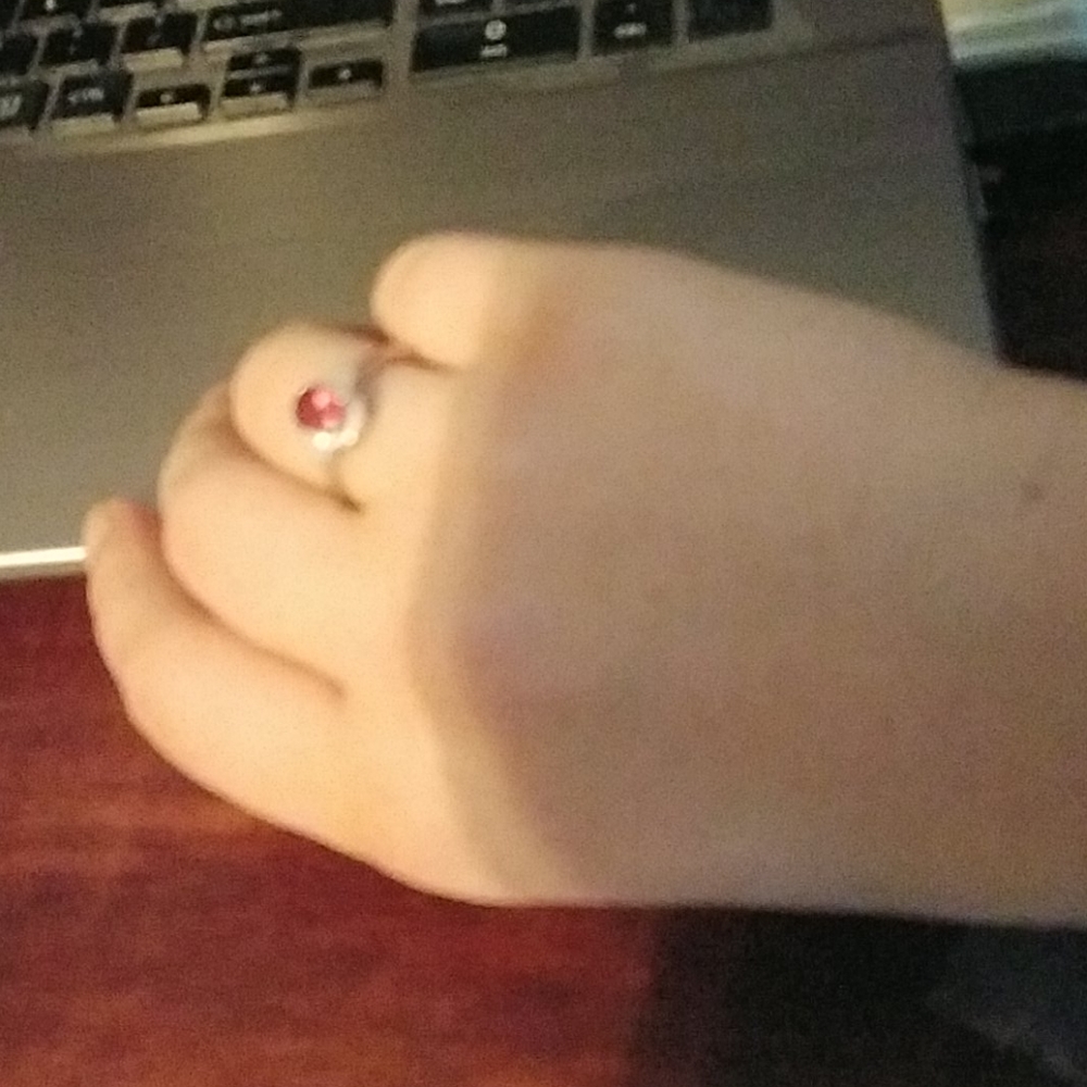 Beautiful round Zircon ring for women! - Picture 5 of 5
